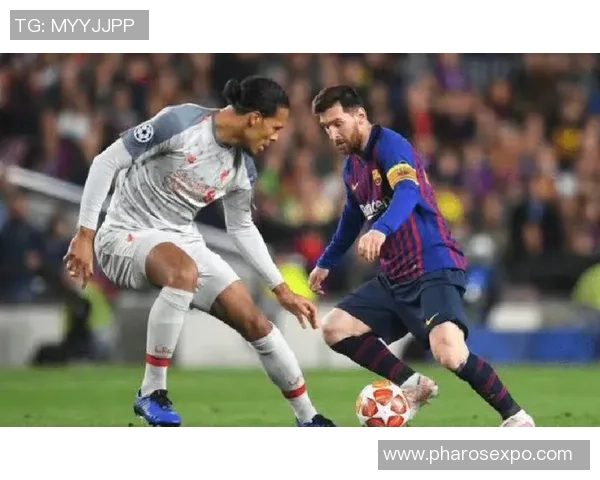 范佩西与梅西的巅峰对决谁能在足球历史上留下更深刻的印记